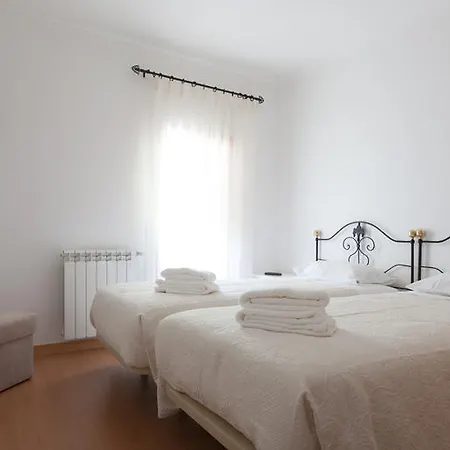 Гостьовий будинок Casa Dos Tios 4*