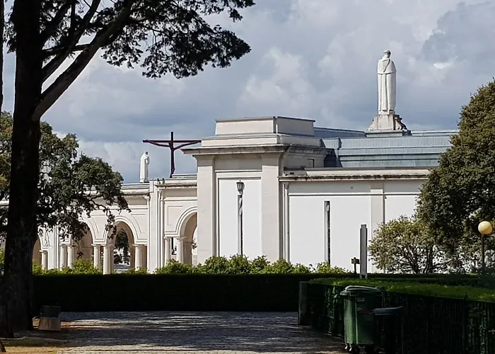 ゲストハウス Casa Dos Tios 4*